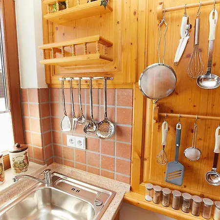 Decker Apartment *